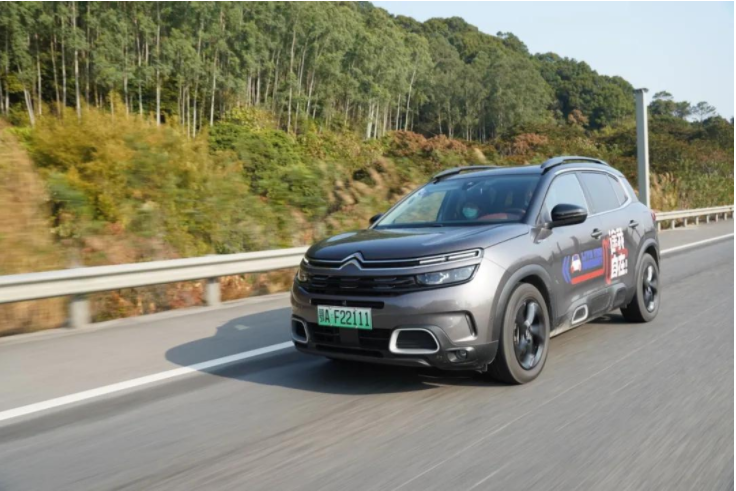 東風(fēng)雪鐵龍