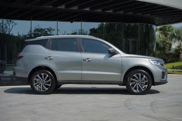 吉利遠(yuǎn)景x6